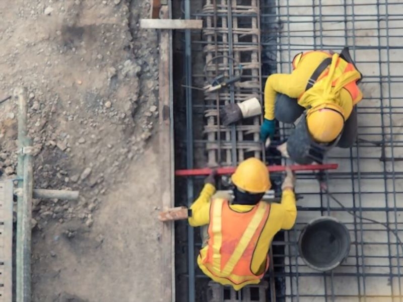 When to Call a Foundation Repair Contractor